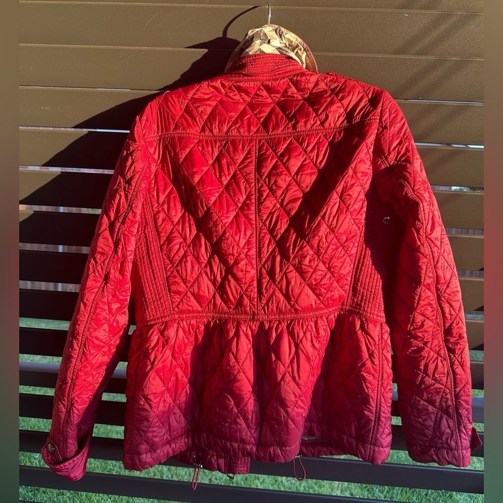Burberry Red Quilted Jacket women’s size M - Picture 4 of 13